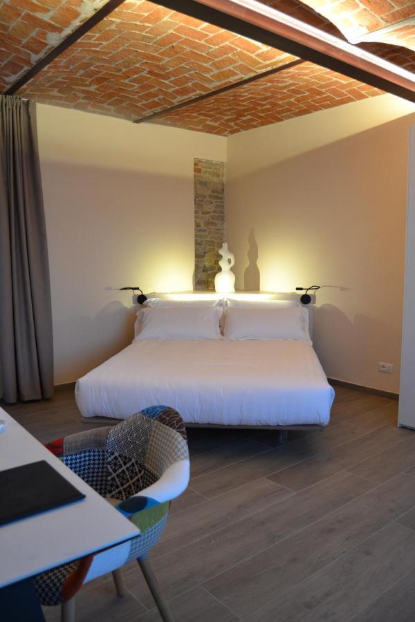Hotel Le Cornici - Cascina Di Charme Diano dʼAlba Exteriér fotografie