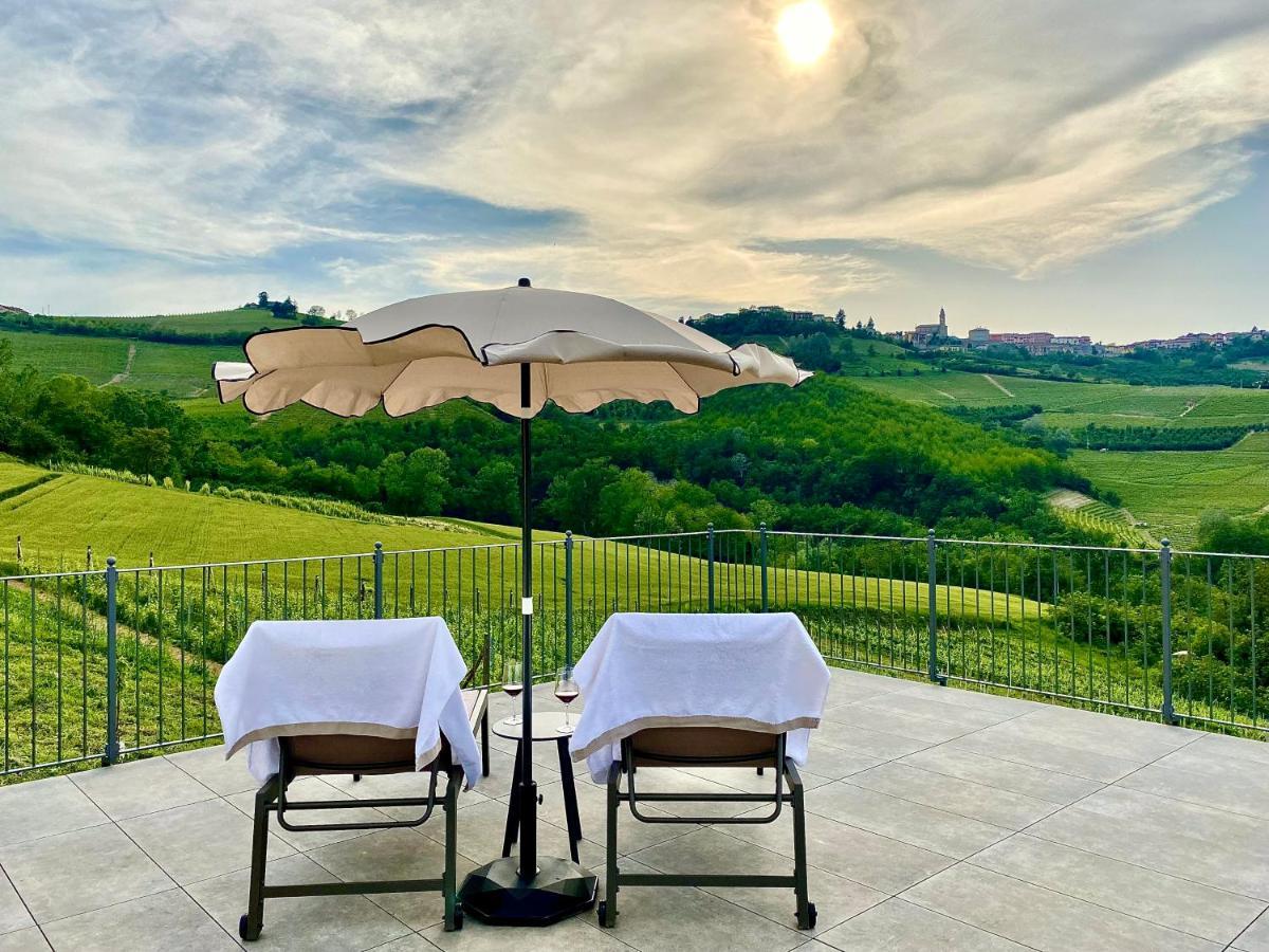 Hotel Le Cornici - Cascina Di Charme Diano dʼAlba Exteriér fotografie